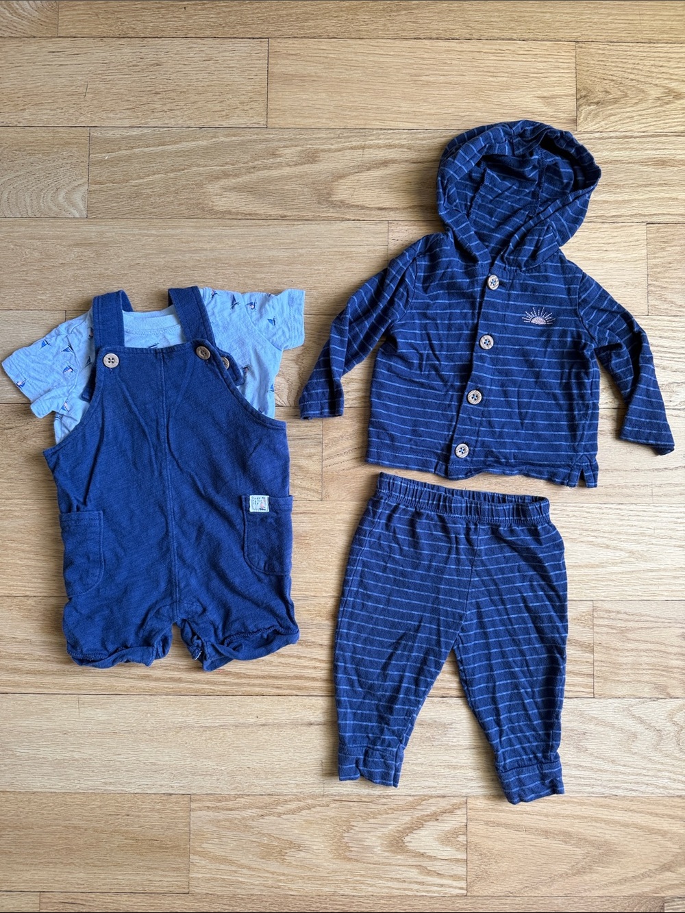 Carter's 6M matching sets